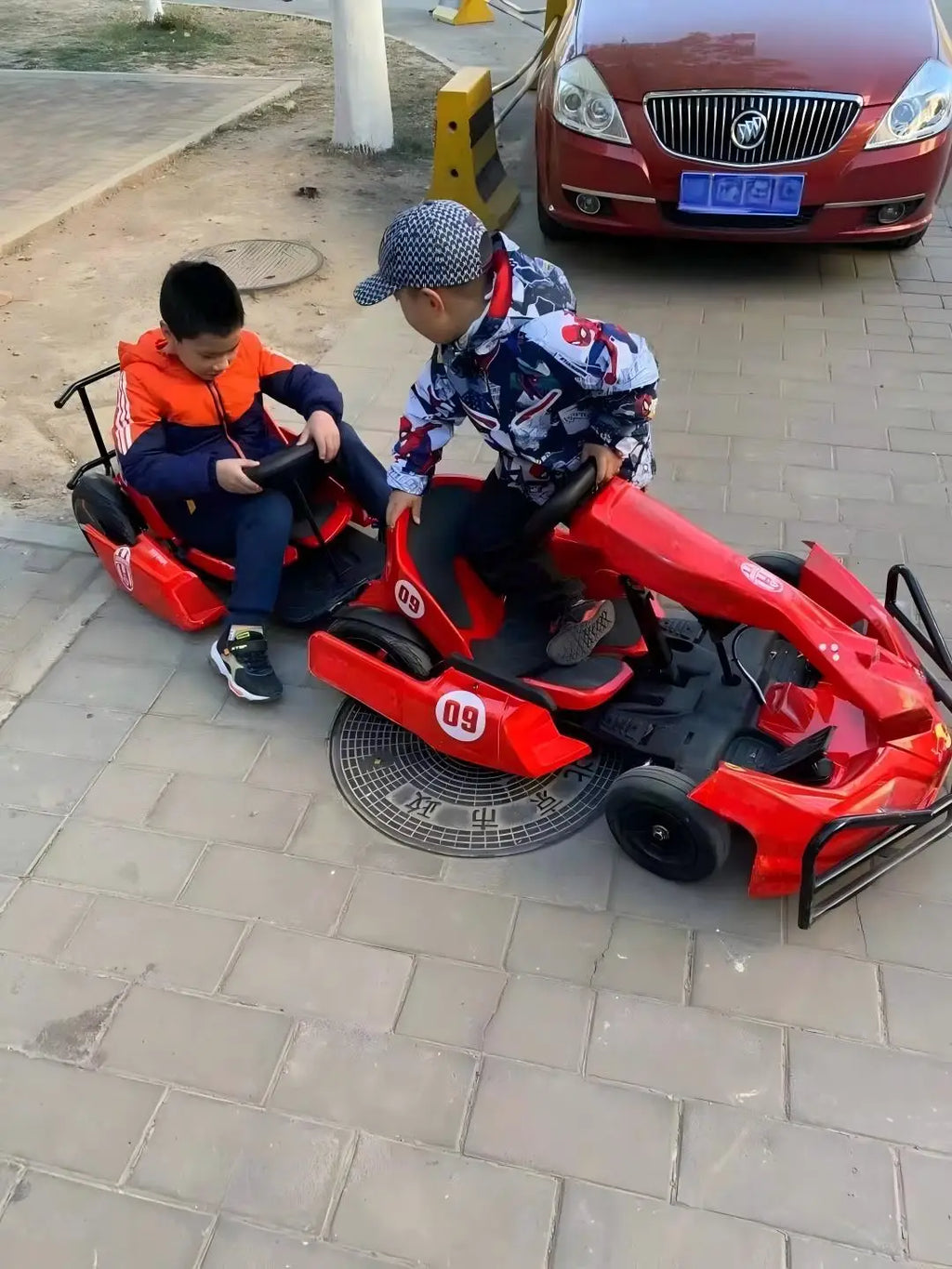 Morbius & Stone Voltage 800 — Dual Motor Electric Kart